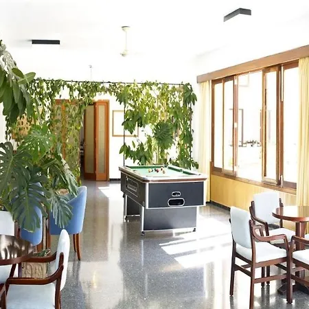 Condemar Hotel